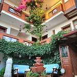 Hotel Mary's House