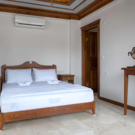 Hotell Mary's House 5*