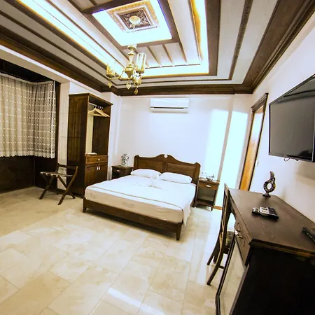 Mary's House Hotell 5*