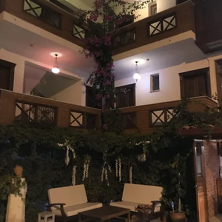 Mary's House Hotell 5*