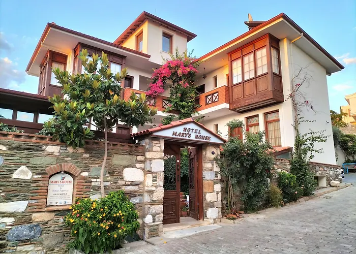 圣母玛利亚之家民宿 5* 塞尔丘克